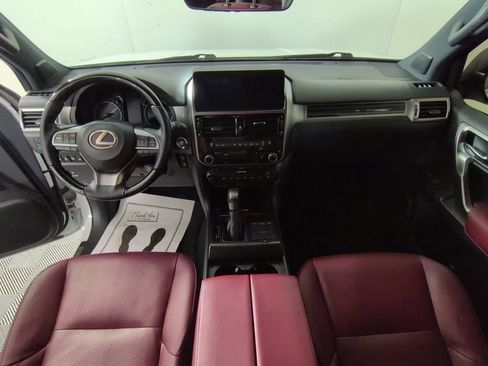 Used 2023 Lexus GX 460 Luxury w/ Sport Design Package AWD/4WD image 12