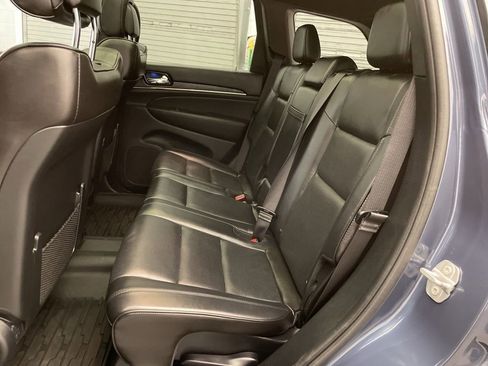 Used 2020 Jeep Grand Cherokee High Altitude AWD/4WD image 23