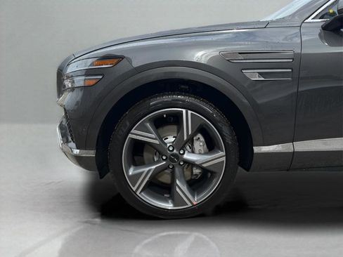 Used 2025 Genesis GV80 2.5T Prestige AWD/4WD image 9