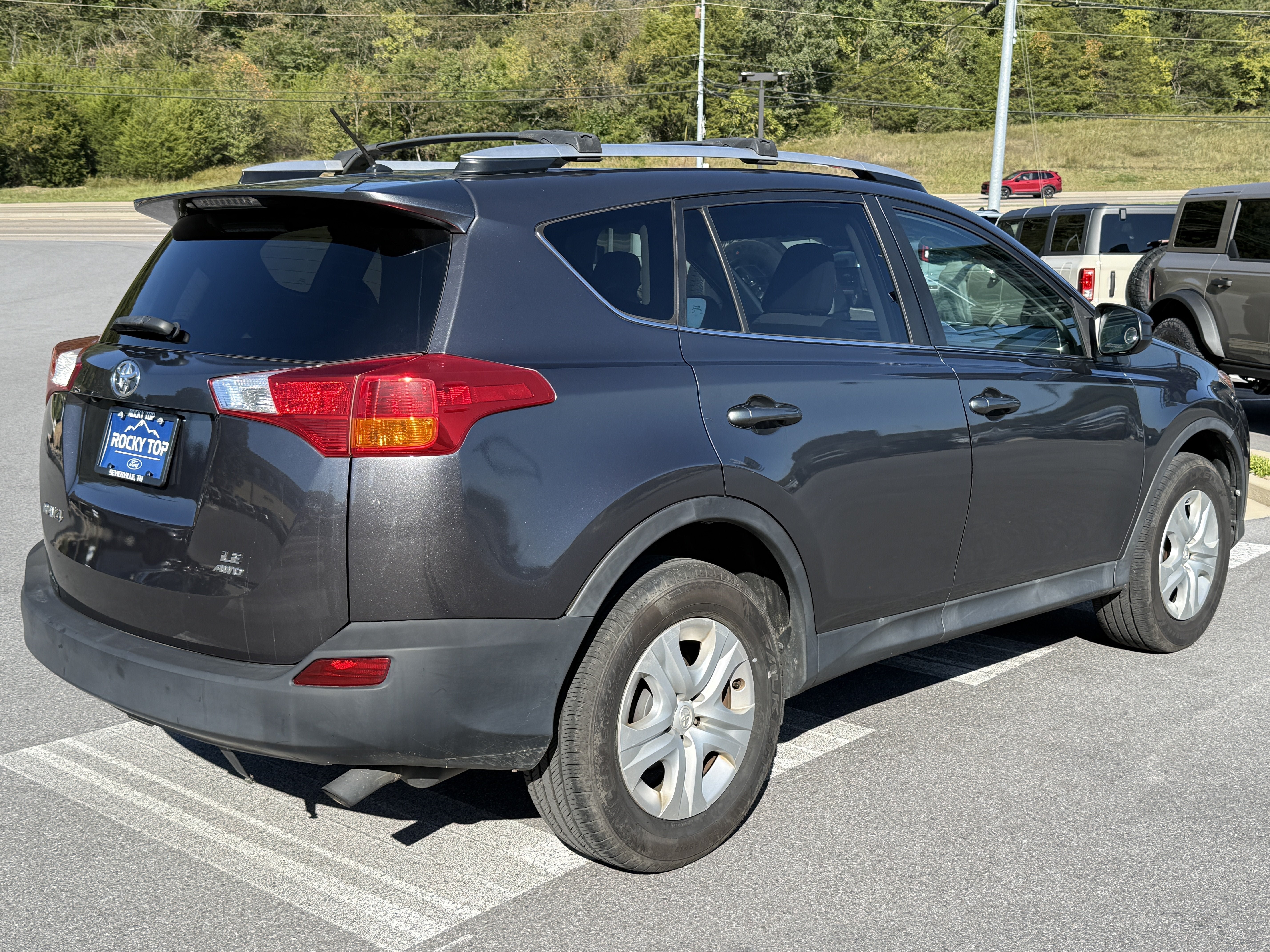 Used 2015 Toyota RAV4 LE AWD/4WD image 5