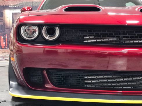 Used 2019 Dodge Challenger SRT Hellcat Redeye image 8