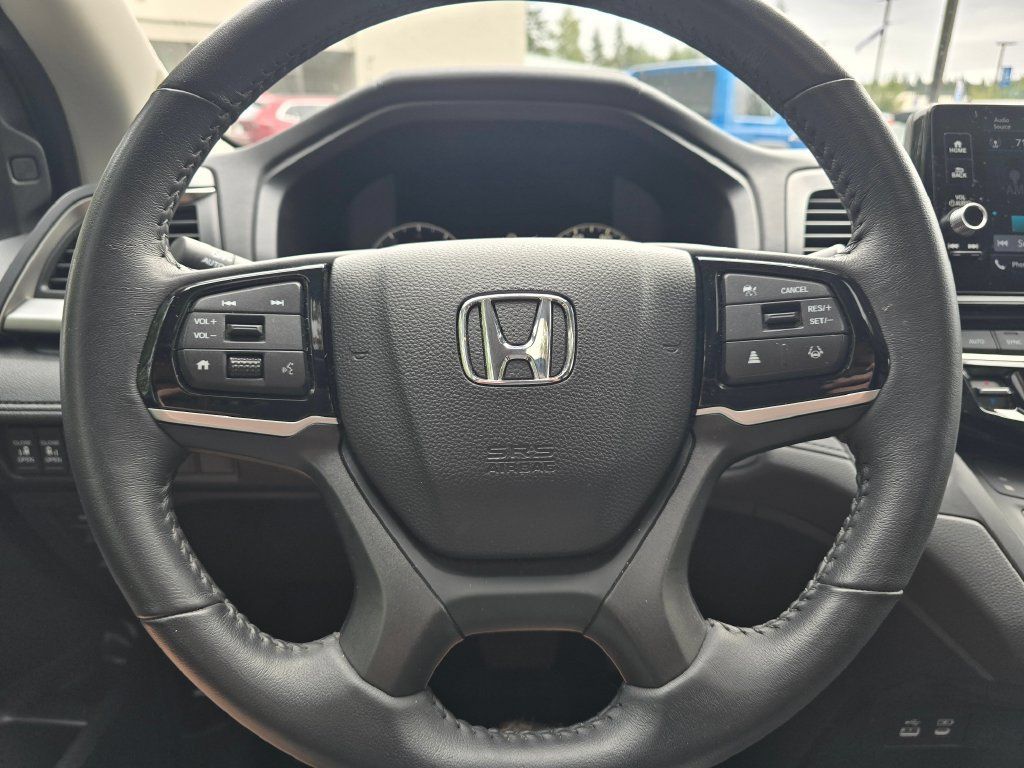 Used 2025 Honda Odyssey EX-L image 8
