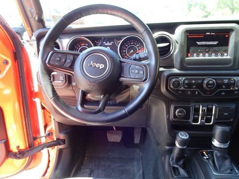 Used 2023 Jeep Wrangler Unlimited Sport AWD/4WD image 17