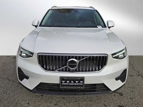 Used 2025 Volvo XC40 B5 Core w/ Protection Package Premier image 8
