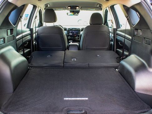 Used 2024 Hyundai Tucson SE image 43