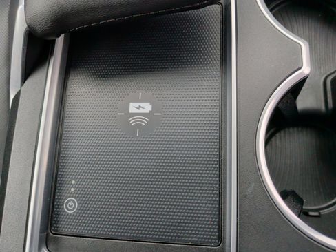 Used 2023 Acura MDX A-Spec image 17