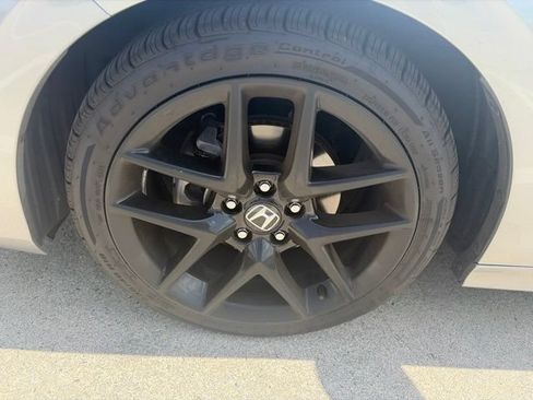 Used 2023 Honda Civic Sport image 34