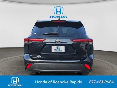 Used 2021 Toyota Highlander L