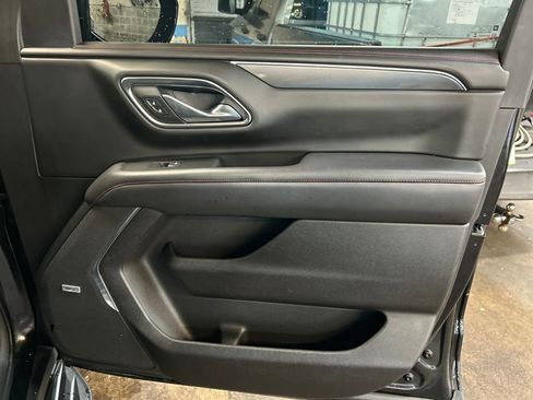 Used 2021 Chevrolet Tahoe RST w/ Luxury Package image 31