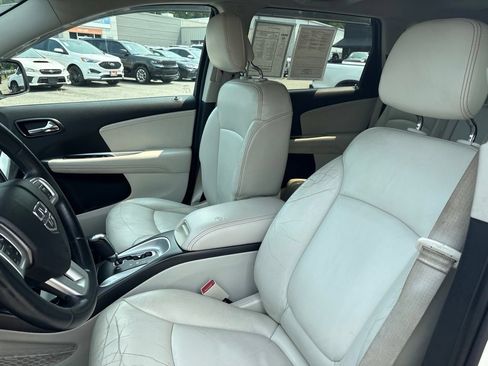 Used 2014 Dodge Journey Limited w/ Flexible Seating Group FWD image 11