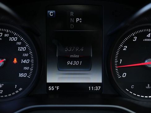 Used 2018 Mercedes-Benz GLC 300 4MATIC Coupe image 50