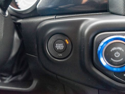 Used 2022 Jeep Wrangler Unlimited Sport image 21