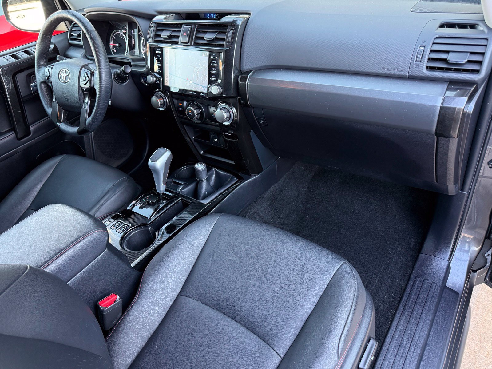 Used 2022 Toyota 4Runner TRD Off-Road Premium AWD/4WD image 15