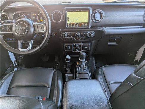 Used 2023 Jeep Wrangler Unlimited Sahara w/ Cold Weather Group AWD/4WD image 18