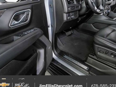 Certified 2024 Chevrolet Suburban LT image 9