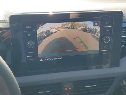 New 2026 Volkswagen Jetta SE FWD image 23