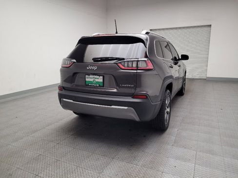 Used 2019 Jeep Cherokee Limited image 7