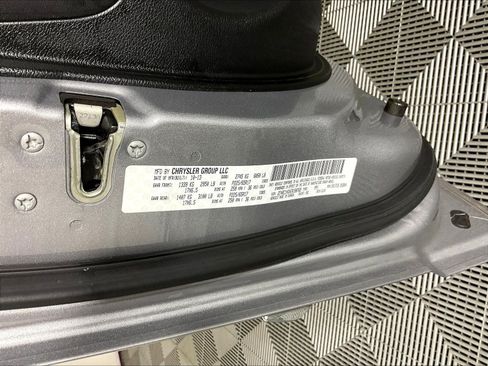Used 2014 Chrysler Town & Country S FWD image 19