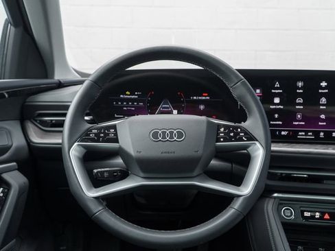 Certified 2025 Audi Q5 Premium Plus w/ Premium Plus AWD/4WD image 24