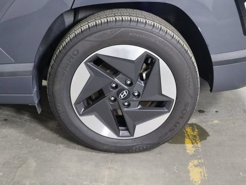 Used 2024 Hyundai Kona SEL FWD image 41