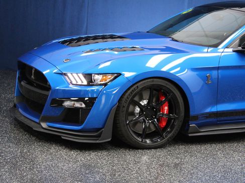 Used 2020 Ford Mustang Shelby GT500 w/ Technology Package RWD image 10