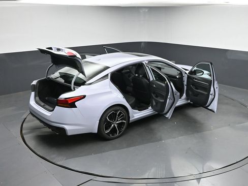 New 2025 Nissan Altima 2.5 SR image 45