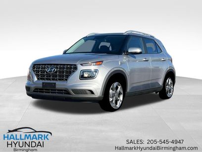 New 2025 Hyundai Venue SEL