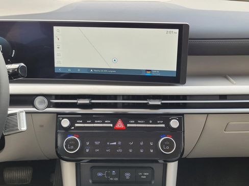 Used 2025 Hyundai Tucson Limited image 18