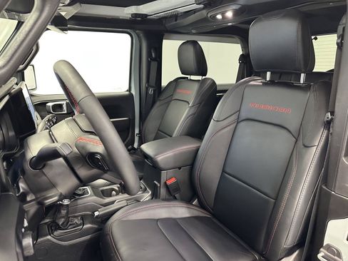 Used 2024 Jeep Wrangler Rubicon AWD/4WD image 15