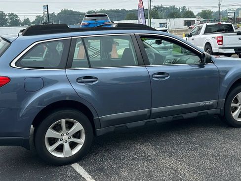 Used 2014 Subaru Outback 2.5i w/ Popular Package #1A AWD/4WD image 3
