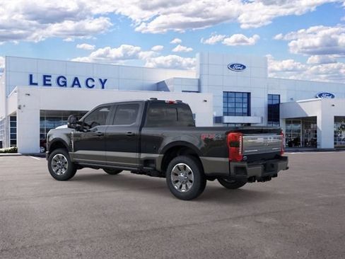 New 2026 Ford F250 King Ranch w/ FX4 Off-Road Package AWD/4WD image 4