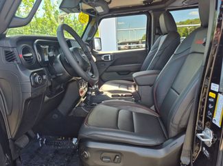 Used 2025 Jeep Gladiator Rubicon w/ Safety Group AWD/4WD video 2
