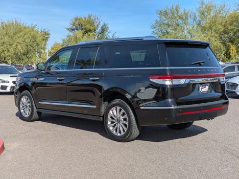 Used 2024 Lincoln Navigator L 4WD image 5