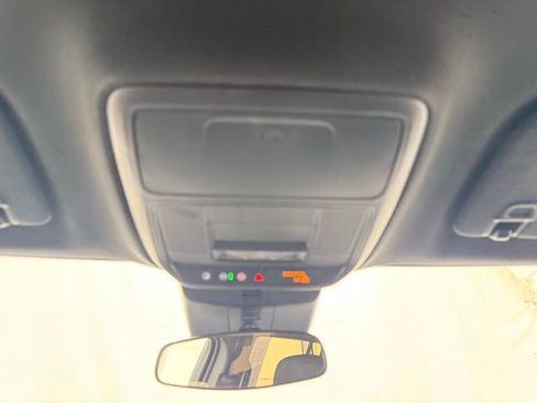 Used 2025 GMC Acadia Elevation image 39