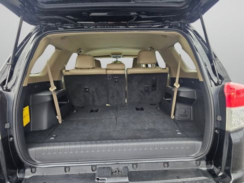 Used 2012 Toyota 4Runner SR5 image 15