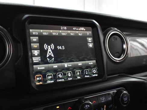 Used 2022 Jeep Wrangler Unlimited Sahara w/ LED Lighting Group image 14