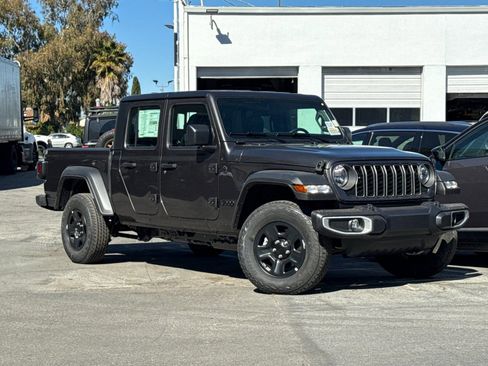 New 2026 Jeep Gladiator Sport AWD/4WD image 2