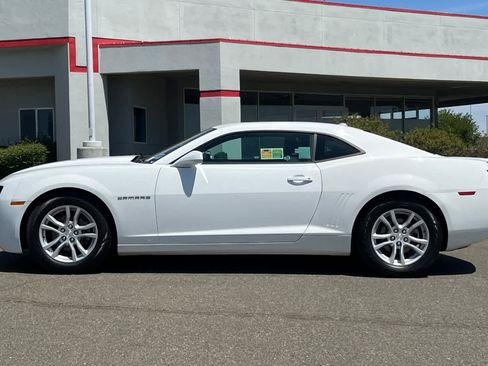 Used 2013 Chevrolet Camaro LT RWD image 9