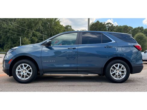 Used 2024 Chevrolet Equinox LT AWD/4WD image 3
