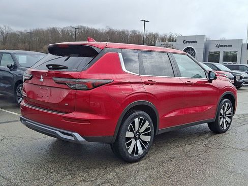 New 2026 Mitsubishi Outlander SE image 4
