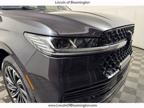 Used 2025 Lincoln Navigator Black Label AWD/4WD image 13