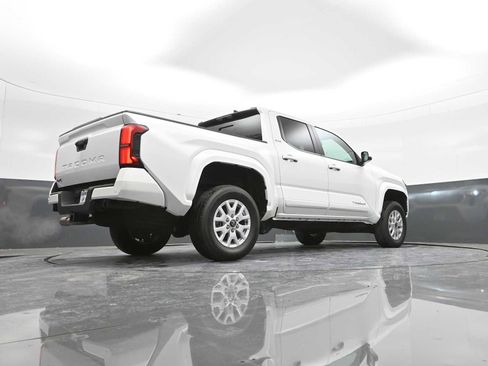 Used 2024 Toyota Tacoma SR5 image 40