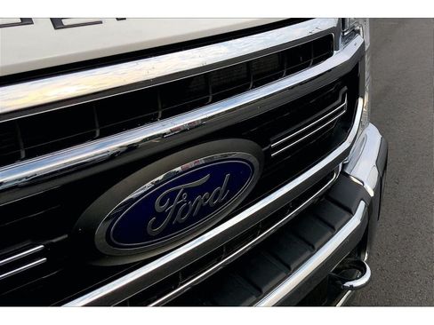 Used 2022 Ford F250 Lariat w/ Lariat Ultimate Package AWD/4WD image 31