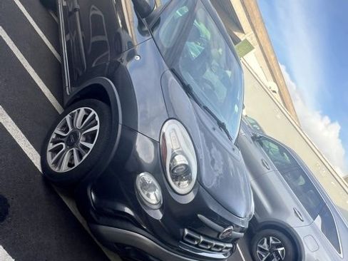 Used 2019 FIAT 500L Trekking w/ Popular Equipment Group image 15
