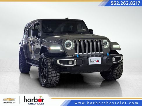 Used 2023 Jeep Wrangler Unlimited Sahara w/ Safety Group AWD/4WD image 1