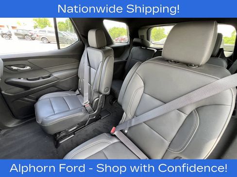 Used 2023 Chevrolet Traverse LT w/ LPO, Floor Liner Package AWD/4WD image 31