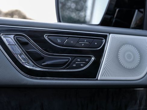 Used 2018 Lincoln Navigator Reserve w/ Technology Package image 55