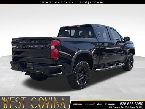Used 2023 Chevrolet Silverado 1500 ZR2 w/ Technology Package AWD/4WD image 11