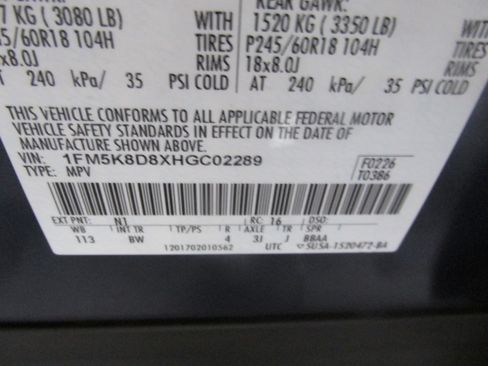Used 2017 Ford Explorer XLT w/ Equipment Group 202A AWD/4WD image 44