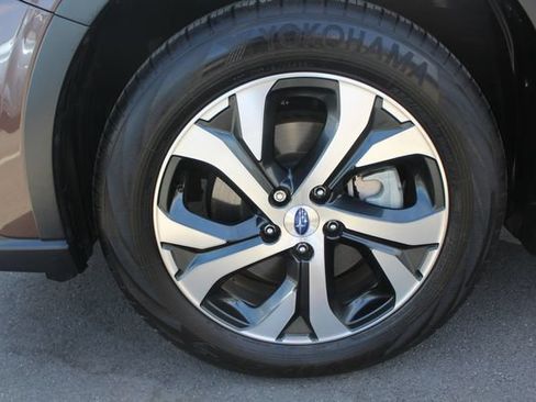 Used 2020 Subaru Outback Touring AWD/4WD image 7
